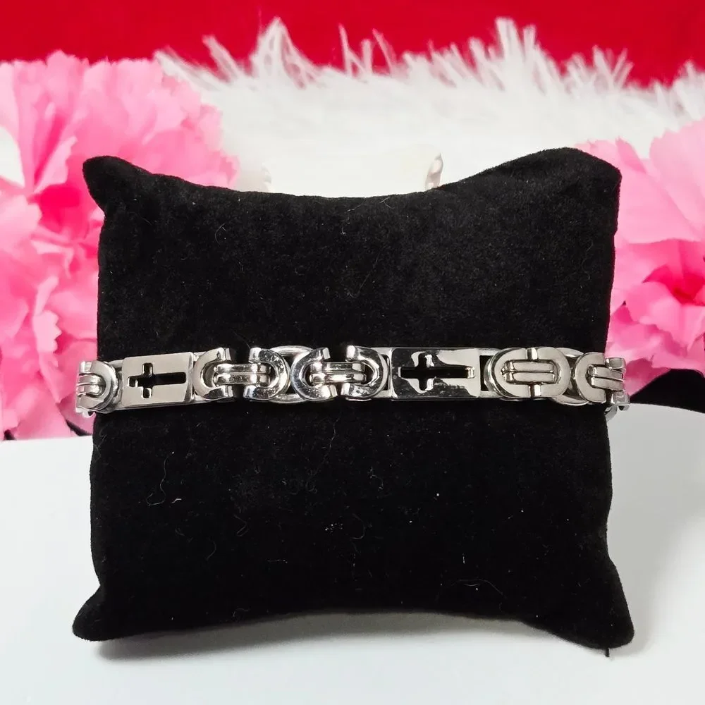 Silver Cross Byzantine Chain Bracelet | 8mm Stainless Steel | Men’s Jewelry
